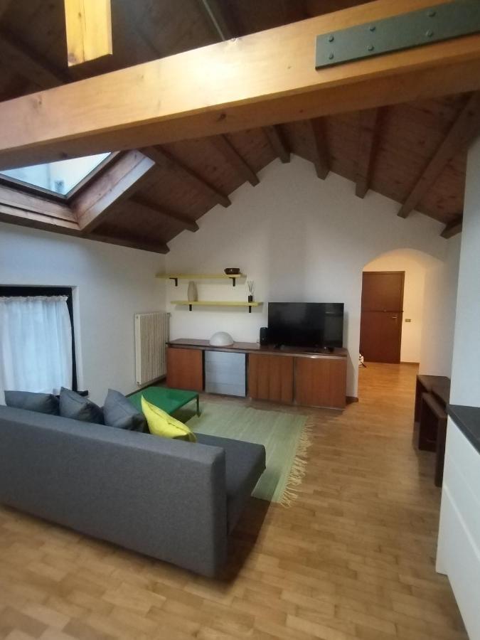 Il Vicolo_Carinissimo Appartamento In Centro Storico, Zona Giorno Mansardata Belluno Zewnętrze zdjęcie