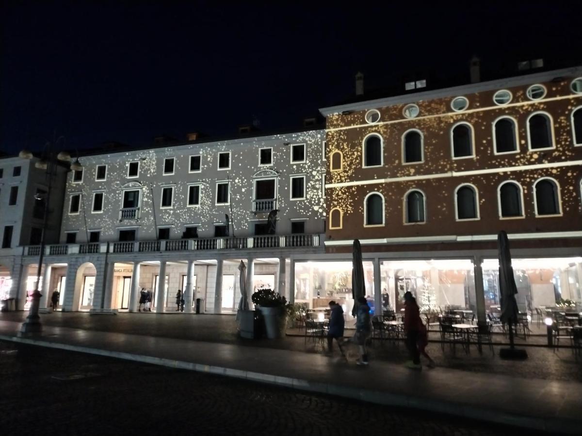 Il Vicolo_Carinissimo Appartamento In Centro Storico, Zona Giorno Mansardata Belluno Zewnętrze zdjęcie