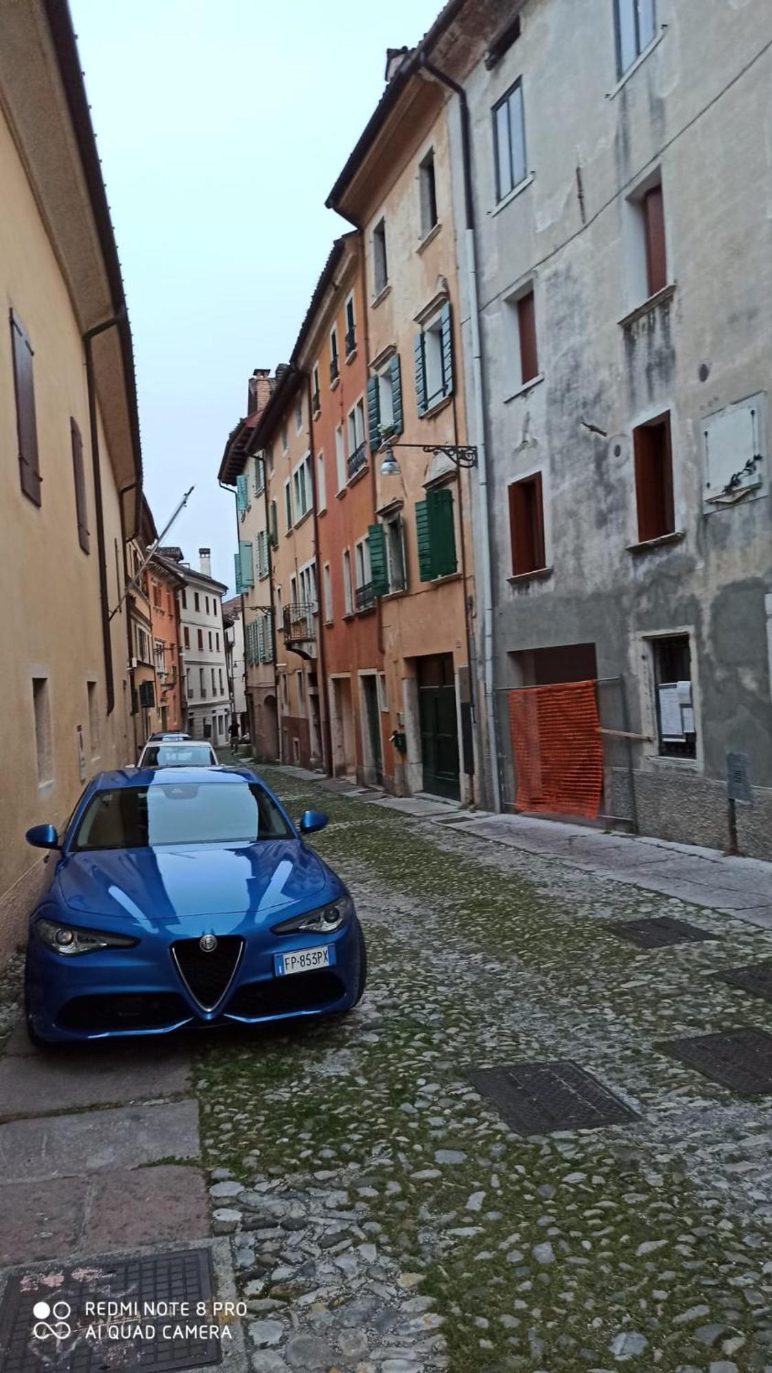 Il Vicolo_Carinissimo Appartamento In Centro Storico, Zona Giorno Mansardata Belluno Zewnętrze zdjęcie